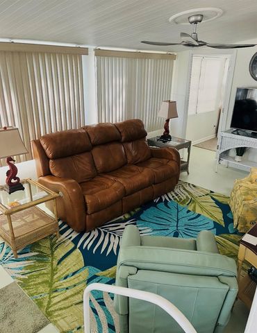 6914 TARPON LANE, Bradenton, FL 34207