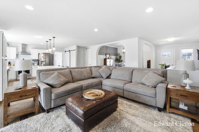 8620 Burlingame Avenue SW, Byron Center, MI 49315