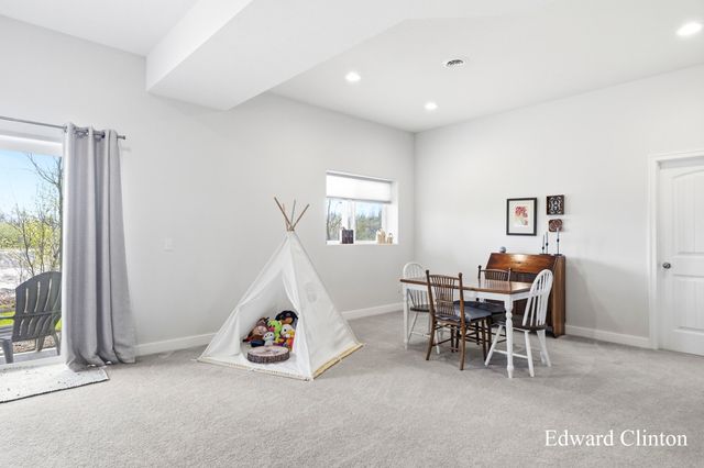 8620 Burlingame Avenue SW, Byron Center, MI 49315