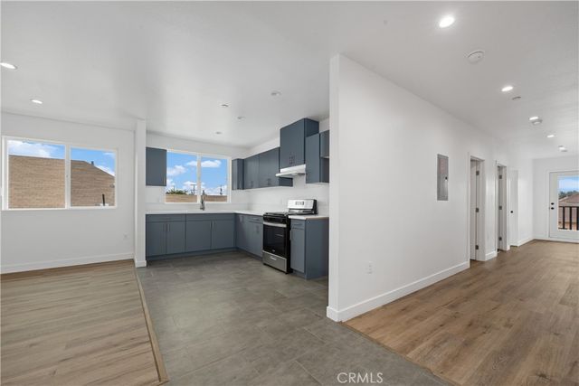 759 E 25th, Los Angeles, CA 90011