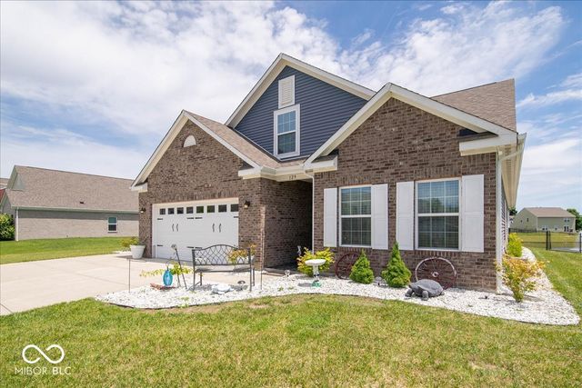 129 Larimar Way, Whiteland, IN 46184