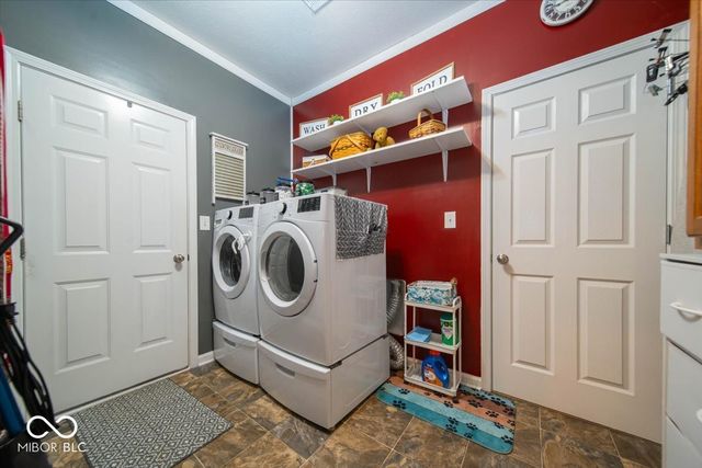 129 Larimar Way, Whiteland, IN 46184