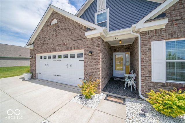 129 Larimar Way, Whiteland, IN 46184