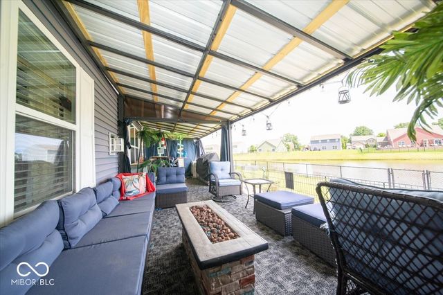129 Larimar Way, Whiteland, IN 46184