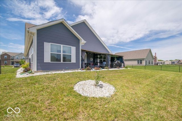 129 Larimar Way, Whiteland, IN 46184
