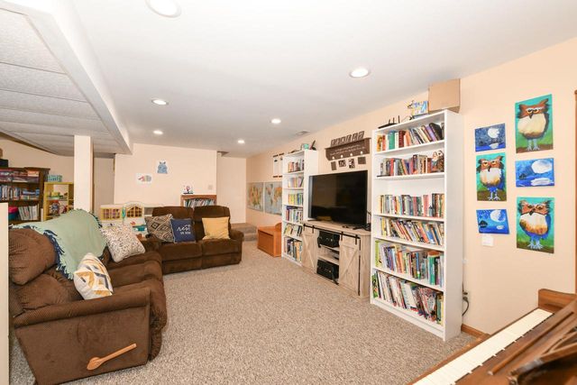 6230 373rd AVENUE, Burlington, WI 53105