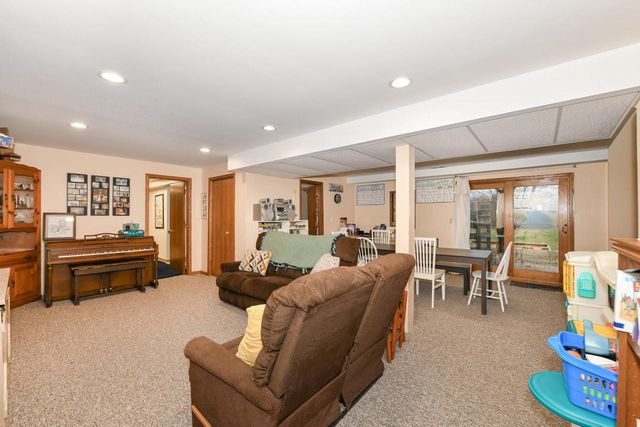 6230 373rd AVENUE, Burlington, WI 53105