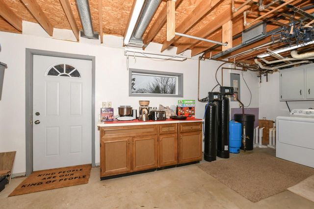 6230 373rd AVENUE, Burlington, WI 53105