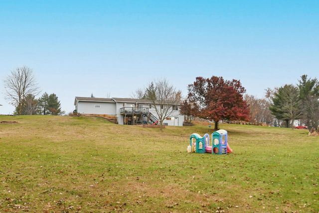 6230 373rd AVENUE, Burlington, WI 53105