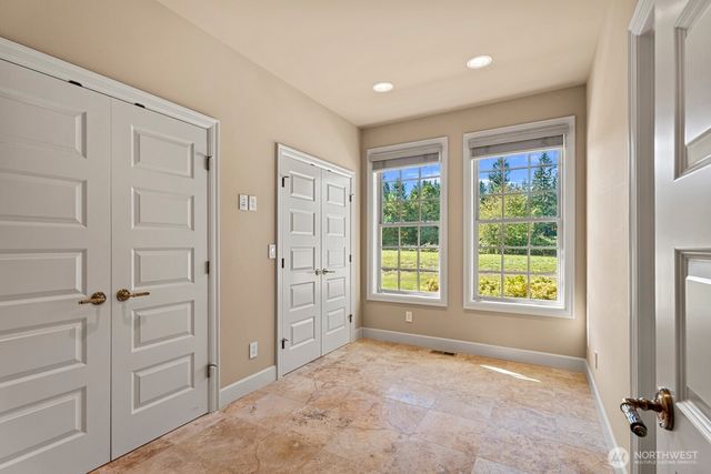 31918 SE 44th Street, Fall City, WA 98024