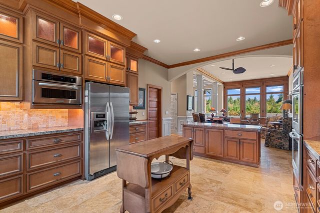31918 SE 44th Street, Fall City, WA 98024