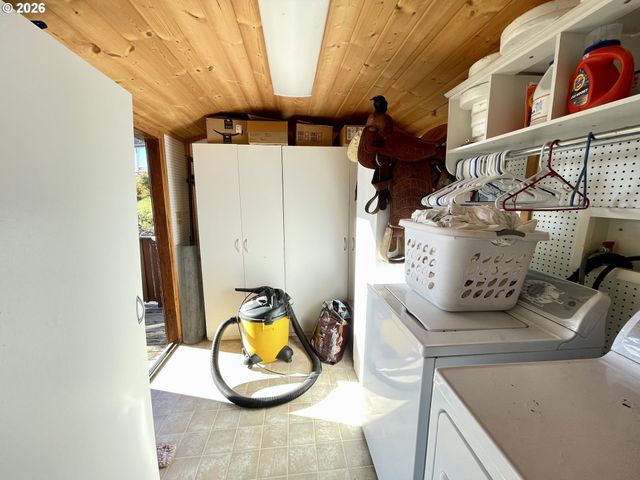 19921 WHALESHEAD Rd T5, Brookings, OR 97415