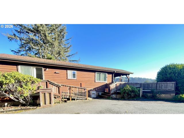 19921 WHALESHEAD Rd T5, Brookings, OR 97415