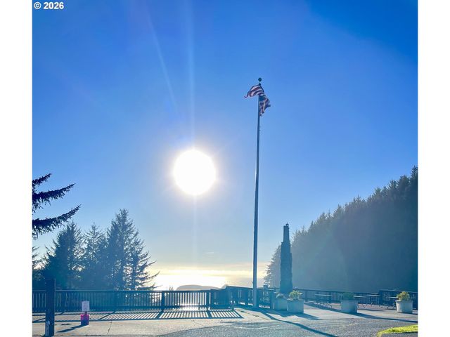 19921 WHALESHEAD Rd T5, Brookings, OR 97415