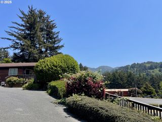19921 WHALESHEAD Rd T5, Brookings, OR 97415