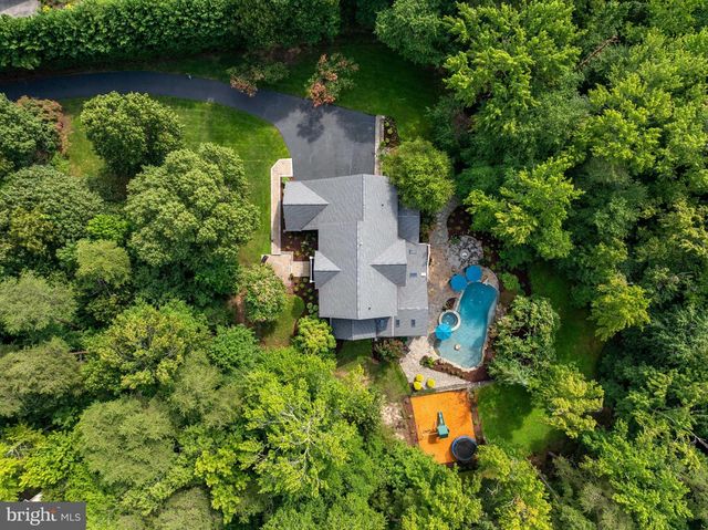1654 BRAID HILLS DR, Pasadena, MD 21122