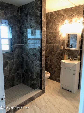 925 PHILLIPS Street 3, Jacksonville, FL 32207