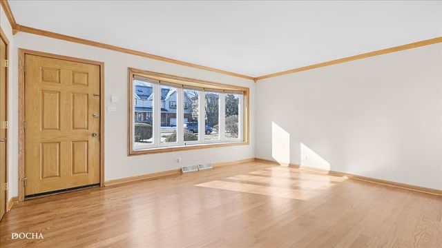 7132 W 84th Place, Burbank, IL 60459