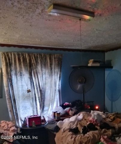 8577 PEACH Street, Jacksonville, FL 32220