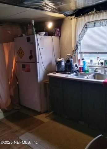 8577 PEACH Street, Jacksonville, FL 32220