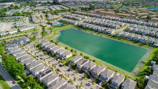 1388 SE 27th Ter, Homestead, FL 33035