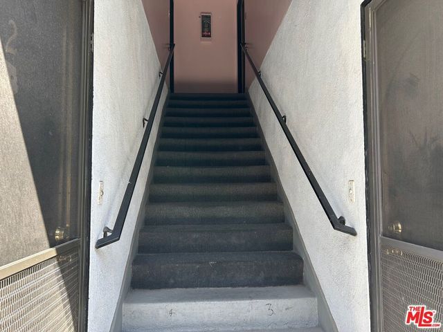 3741 Westwood Blvd 4, Los Angeles, CA 90034