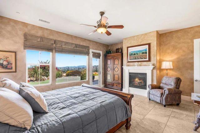 7090 Corintia Street, Carlsbad, CA 92009