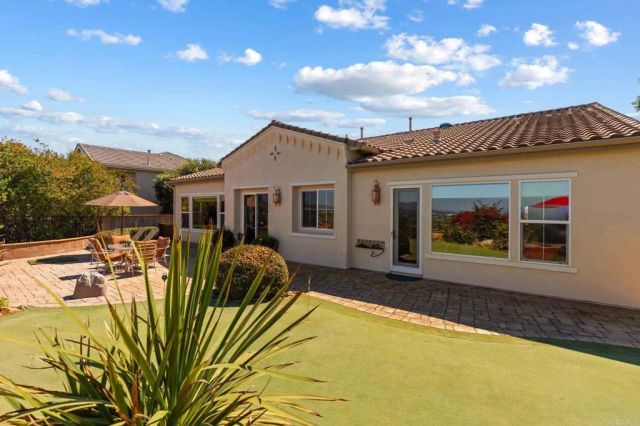 7090 Corintia Street, Carlsbad, CA 92009