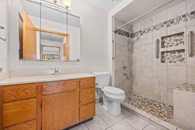 250 Freemont Avenue SE 136, Hutchinson, MN 55350