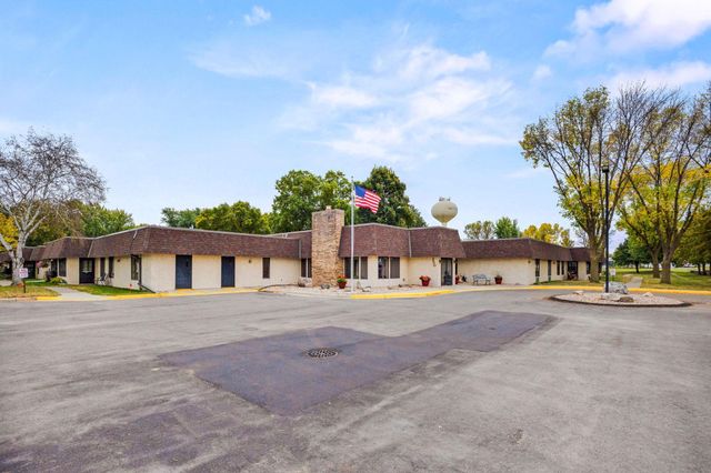 250 Freemont Avenue SE 136, Hutchinson, MN 55350