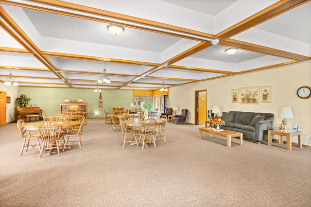 250 Freemont Avenue SE 136, Hutchinson, MN 55350