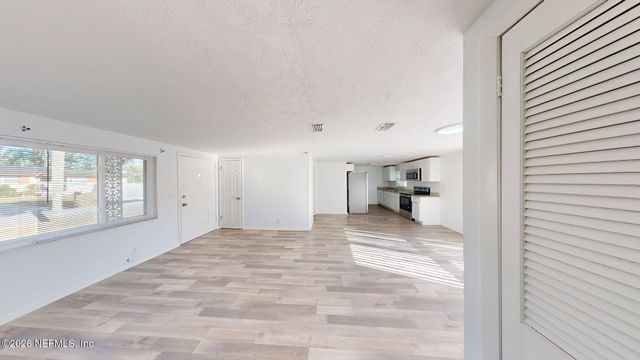 5246 DEVRON Drive, Jacksonville, FL 32209