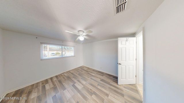 5246 DEVRON Drive, Jacksonville, FL 32209