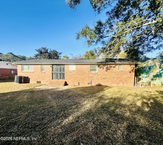 5246 DEVRON Drive, Jacksonville, FL 32209