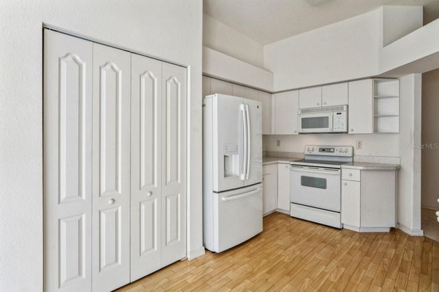 11829 IVYWOOD PLACE, New Port Richey, FL 34654