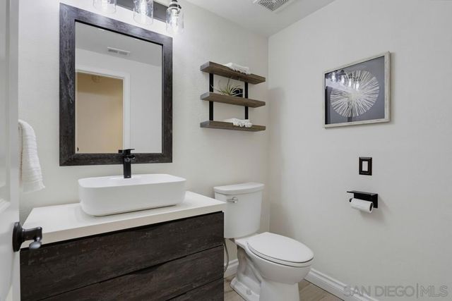 15311 Crestview, Poway, CA 92064