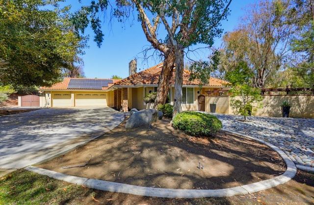 15311 Crestview, Poway, CA 92064