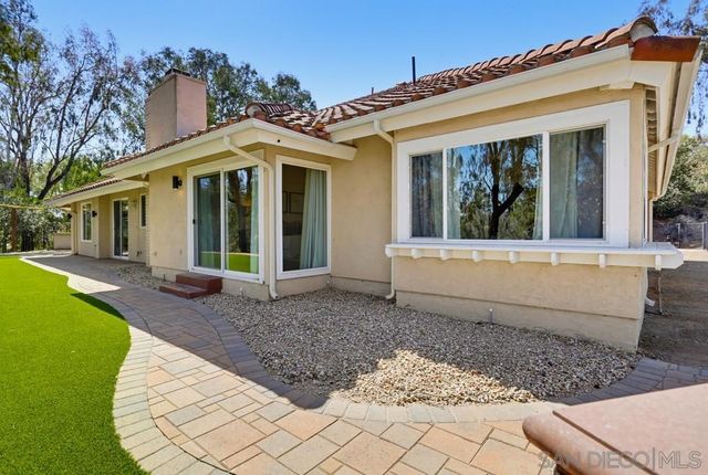15311 Crestview, Poway, CA 92064