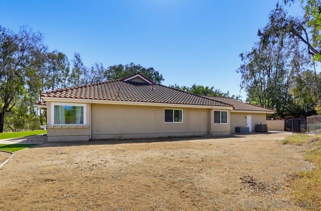 15311 Crestview, Poway, CA 92064