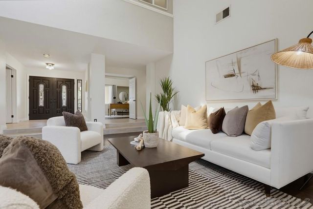 15311 Crestview, Poway, CA 92064