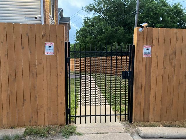 2405 W Slaughter LN B, Austin, TX 78748