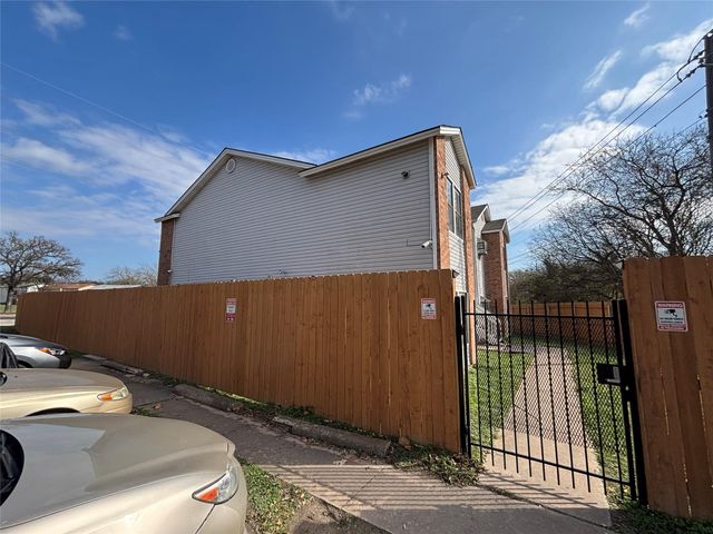 2405 W Slaughter LN B, Austin, TX 78748