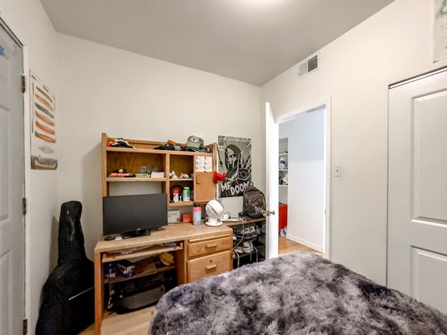 6711 N SHERIDAN Road 1N, Chicago, IL 60626