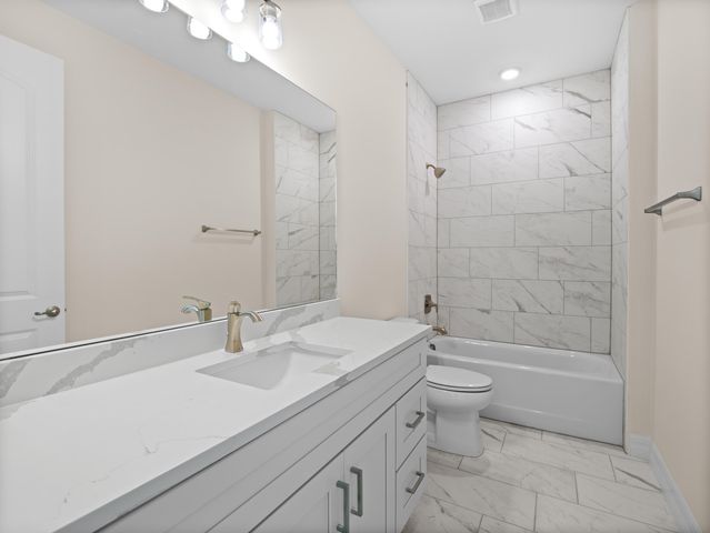 965 Quinn Street SE, Palm Bay, FL 32909