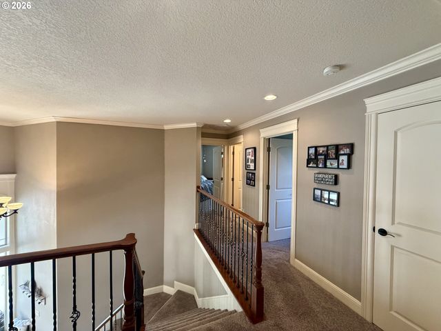 4119 FOREST VIEW Dr, Washougal, WA 98671