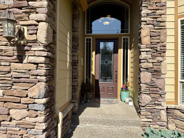 4119 FOREST VIEW Dr, Washougal, WA 98671