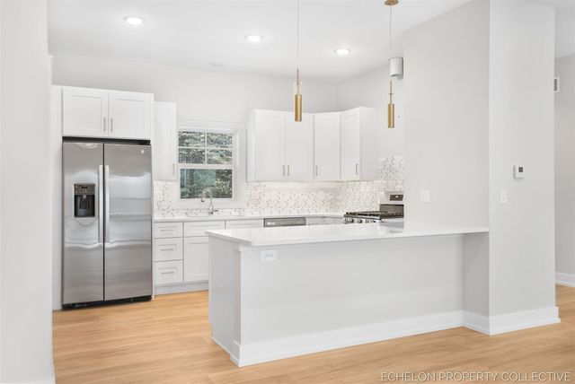 3317 E Sternberg Road, Fruitport, MI 49415