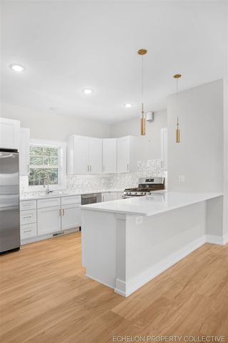 3317 E Sternberg Road, Fruitport, MI 49415