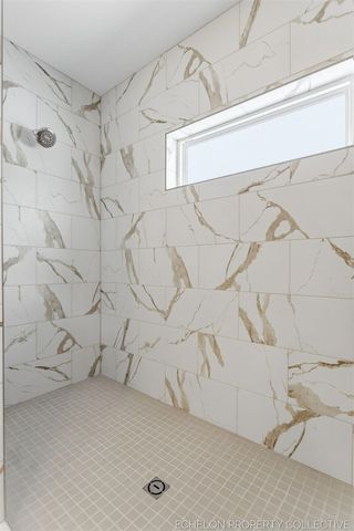 3317 E Sternberg Road, Fruitport, MI 49415