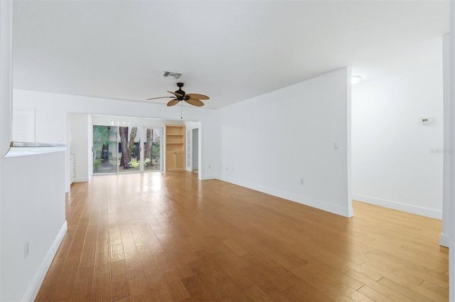 5273 VILLA MAJORCA COURT 25, Sarasota, FL 34235